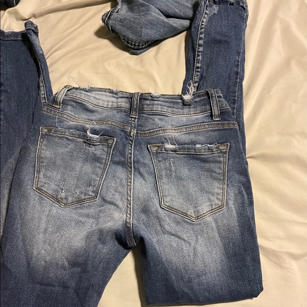 New KanCan skinny’s size 25